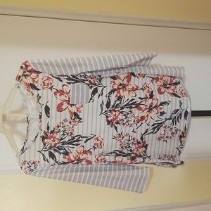 Floral Print Blouse - Small
